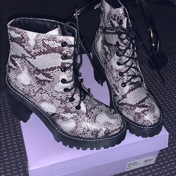 Madden Girl Shoes - SALE! Snake print madden girl boots